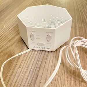 LectroFan noise reduction speaker